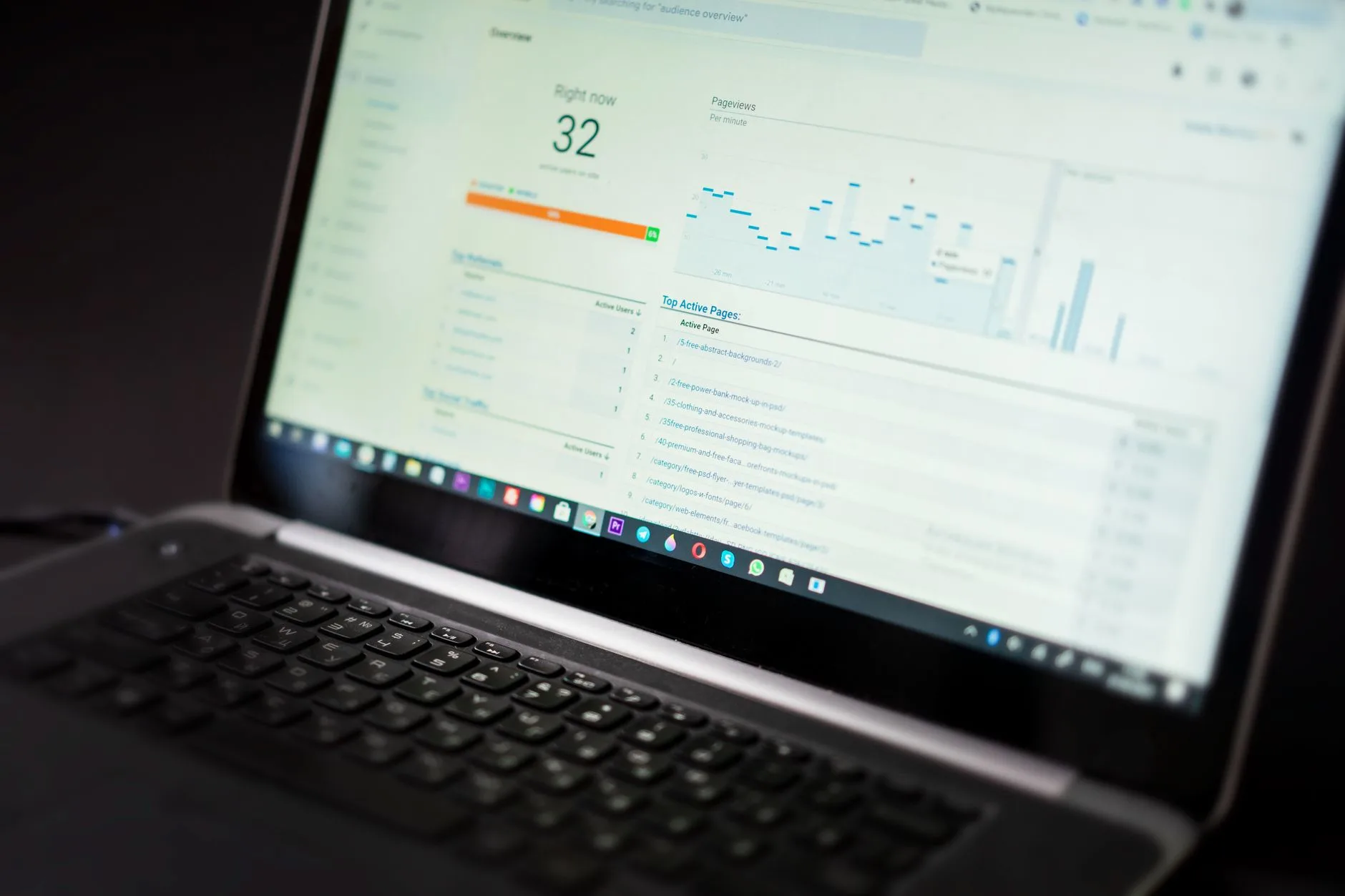 Chạy mô hình AI tại chỗ: Tại sao các doanh nghiệp online nên từ bỏ phụ thuộc vào API trả phí