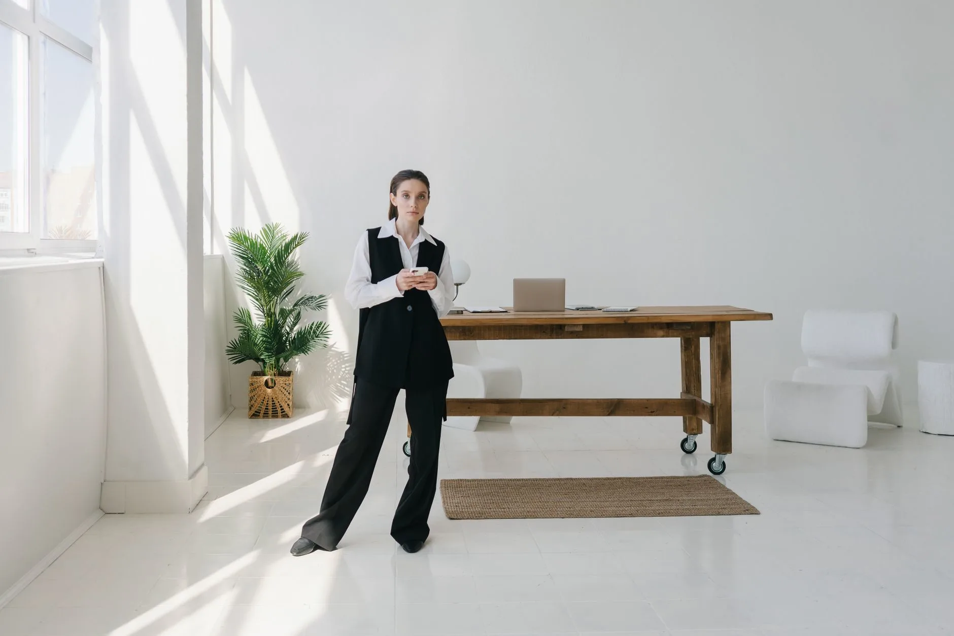 Sự thật về việc 'bắt chước' đối thủ: Tại sao tính nguyên bản trong nội dung web quyết định thứ hạng SEO